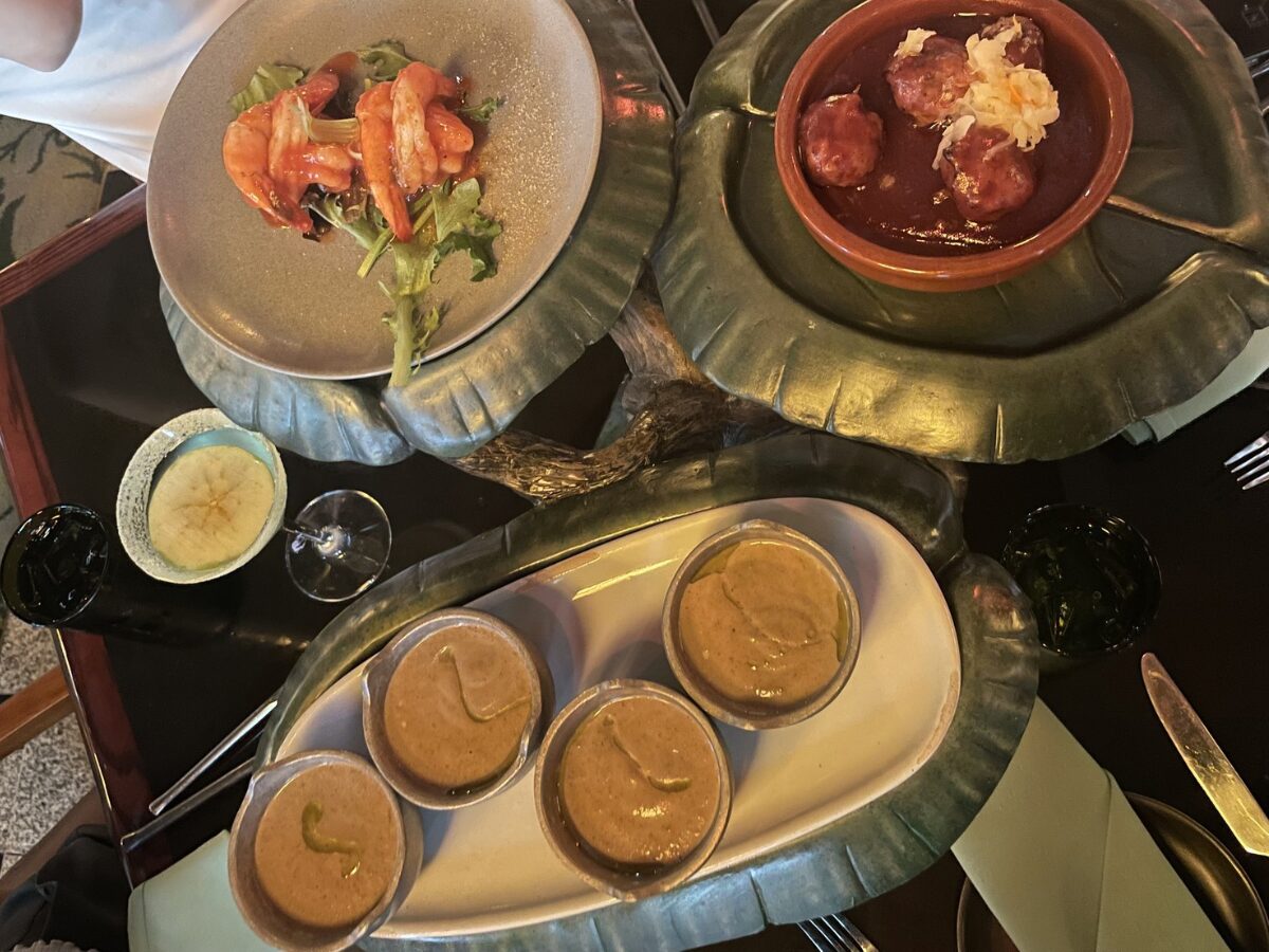 Story Book Dining at Artist Point with Snow Whiteの食事内容 (アペタイザー)